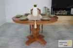 میز ناهارخوری کلاسیک چوبی گرد مدل دکورا با صندلی مایا خرید مبل باروس ۳