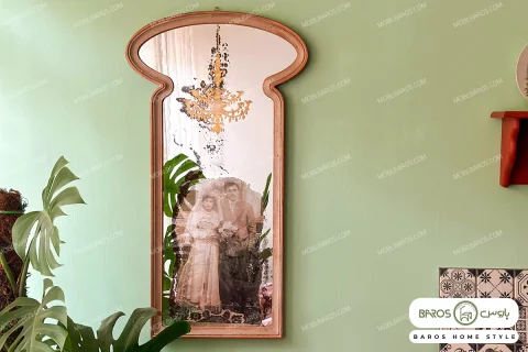 قاب آینه چوبی همراه با آینه آنتیک طرح دار، خرید قاب آینه باروس