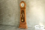 ساعت ایستاده و کنار سالنی چوبی ویکتوریا باروس (1)