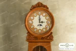 ساعت ایستاده و کنار سالنی چوبی ویکتوریا باروس (3)